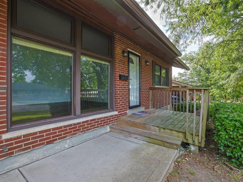 716 Cranford Drive, Forest Park, OH 45240 Photo 3
