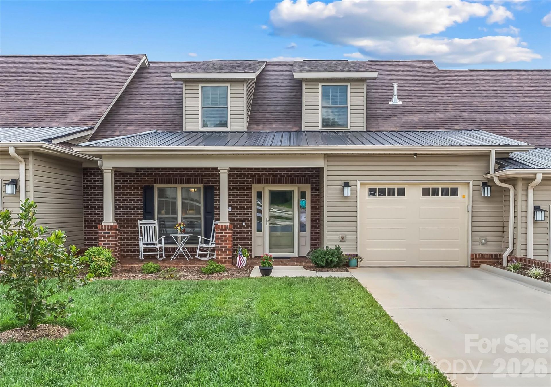 962 Trial Place , Newton, NC 28658 Main Photo
