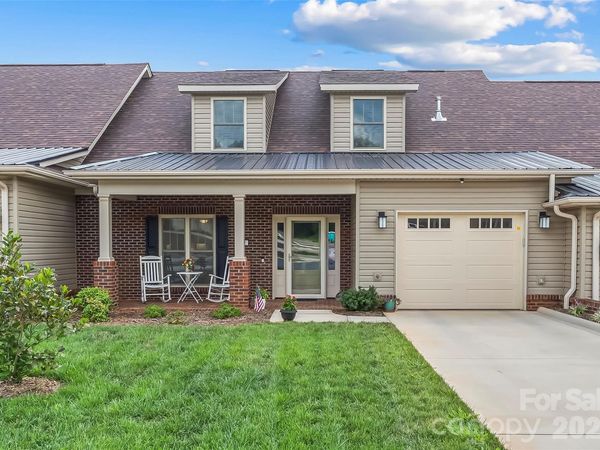 962 Trial Place , Newton, NC 28658