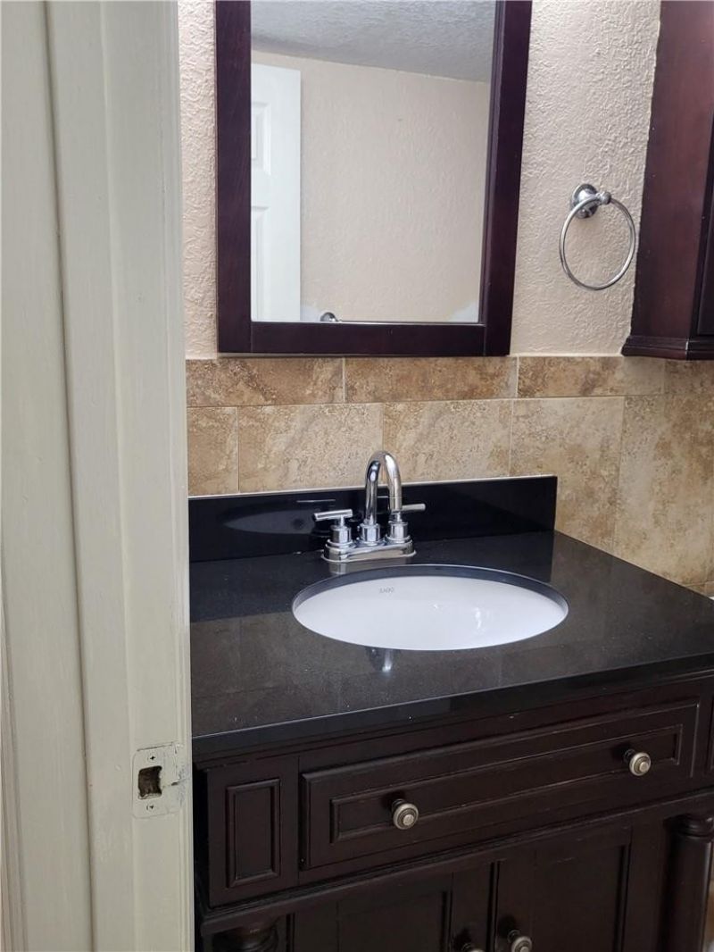 780 NE 199th Street, Unit 101E, Miami, FL 33179 Photo