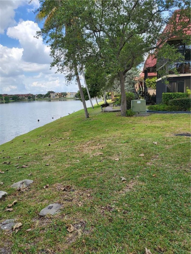 780 NE 199th Street, Unit 101E, Miami, FL 33179 Photo