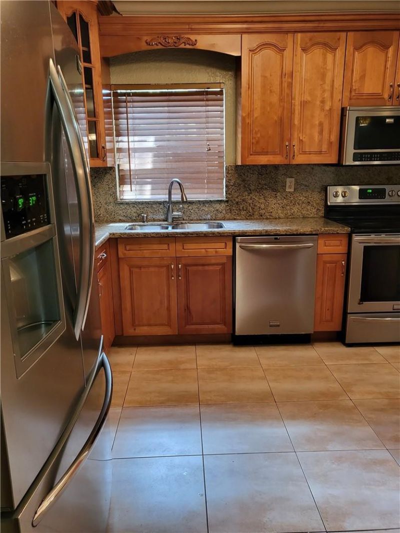 780 NE 199th Street, Unit 101E, Miami, FL 33179 Photo