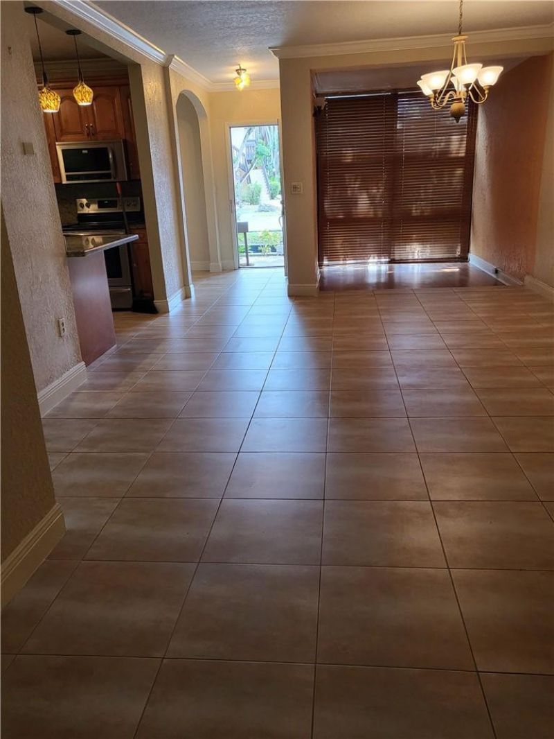 780 NE 199th Street, Unit 101E, Miami, FL 33179 Photo