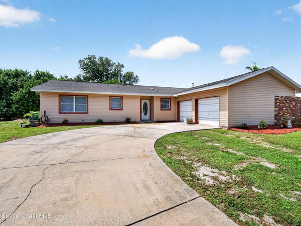 1405 Dolphin Avenue , Merritt Island, FL 32952