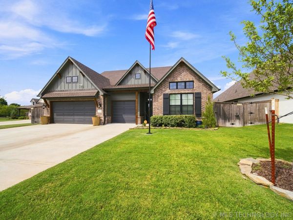 7112 E Queens Street, Broken Arrow, OK 74014