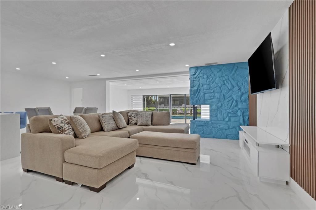 5313 Bayview Ct , Cape Coral, FL 33904 Photo