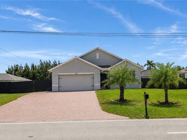 1702 Embers PKWY W, CAPE CORAL, FL 33993