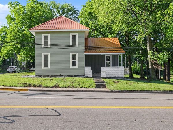 127 South Street, Colon, MI 49040