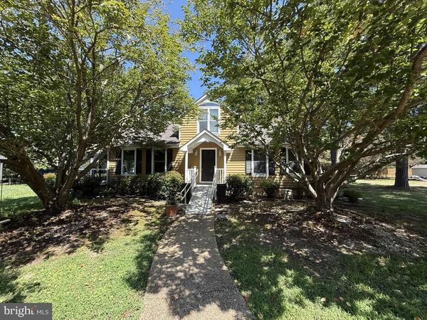 316 SUNSET DRIVE , WEEMS, VA 22576