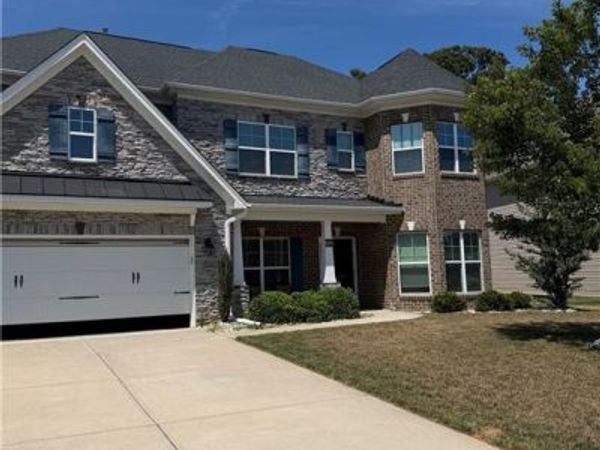 5792 Highland Grove Drive , Greensboro, NC 27358
