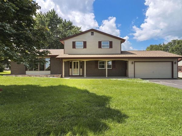 6124 104th AVENUE, Kenosha, WI 53142