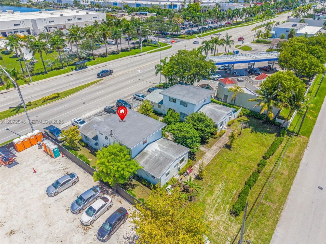 3740 W Hallandale Beach Blvd, Hollywood, FL 33023 Photo