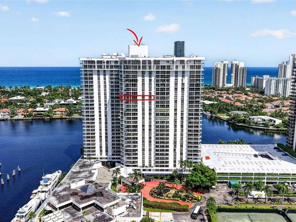 19707 Turnberry Way , Unit 22A, Aventura, FL 33180