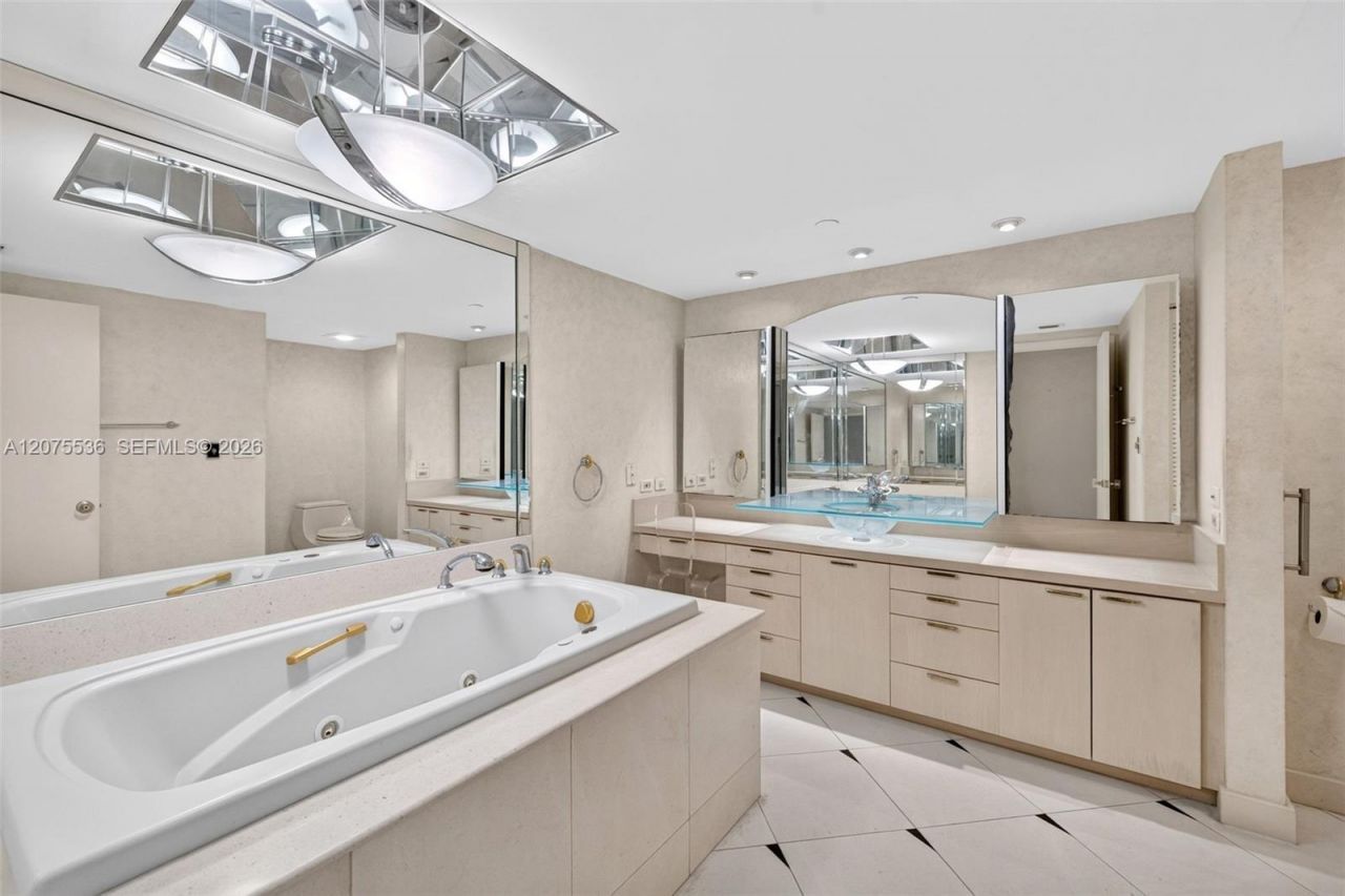 19707 Turnberry Way, Unit 22AB, Aventura, FL 33180 Photo