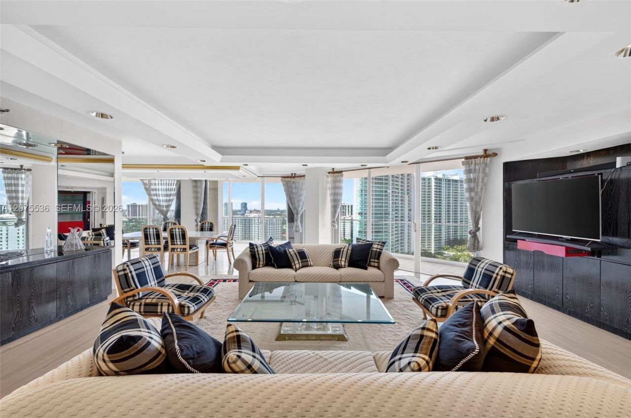 19707 Turnberry Way, Unit 22AB, Aventura, FL 33180 Photo