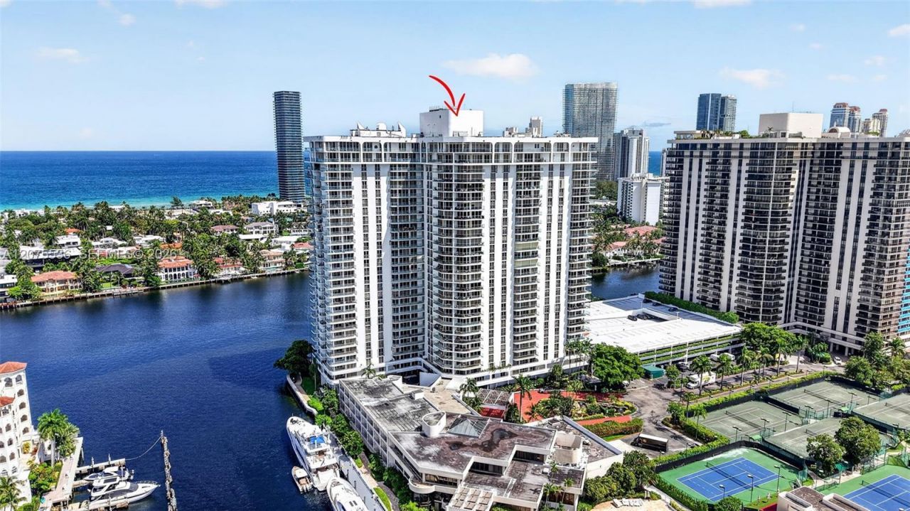 19707 Turnberry Way, Unit 22AB, Aventura, FL 33180 Photo