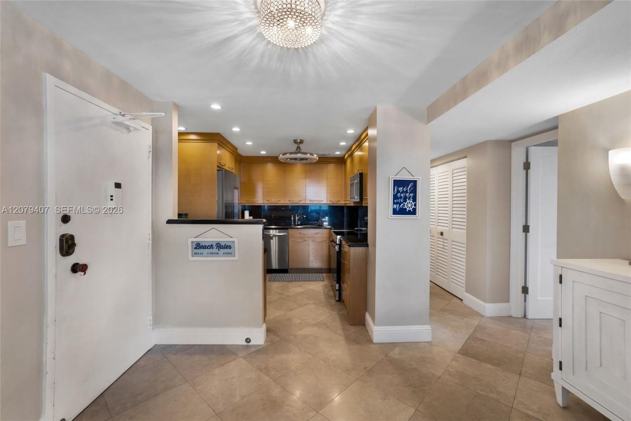 1985 S Ocean Dr, Unit 10E, Hallandale Beach, FL 33009 Photo