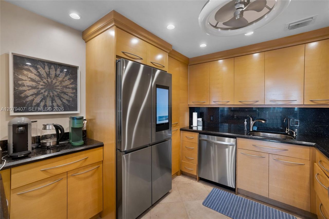 1985 S Ocean Dr, Unit 10E, Hallandale Beach, FL 33009 Photo