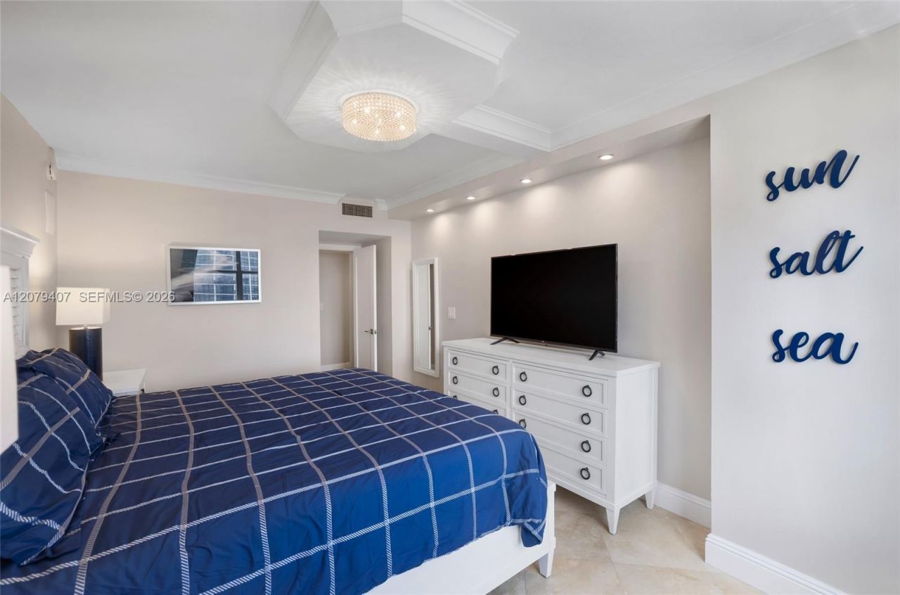 1985 S Ocean Dr, Unit 10E, Hallandale Beach, FL 33009 Photo