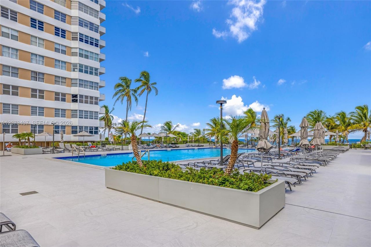 1985 S Ocean Dr, Unit 10E, Hallandale Beach, FL 33009 Photo