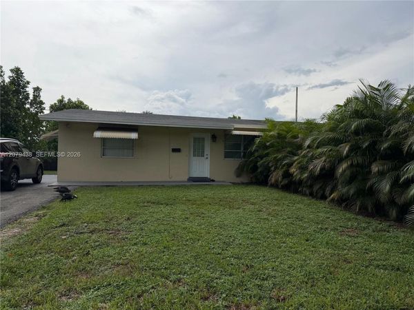 5051 SW 92nd Ter, Cooper City, FL 33328