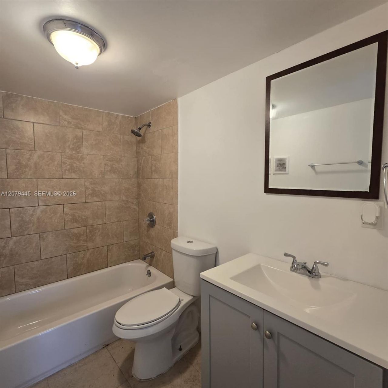 9678 Fontainebleau Blvd , Unit 111, Miami, FL 33172 Photo