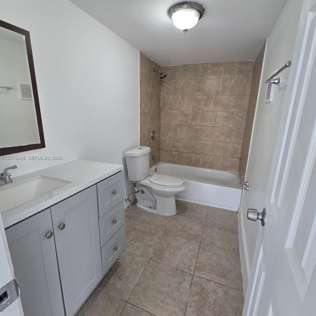 9678 Fontainebleau Blvd , Unit 111, Miami, FL 33172 Photo