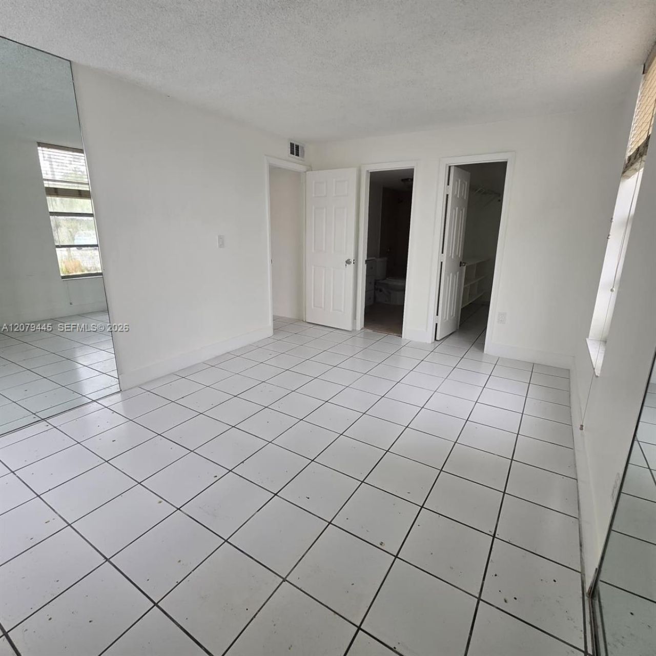 9678 Fontainebleau Blvd , Unit 111, Miami, FL 33172 Photo
