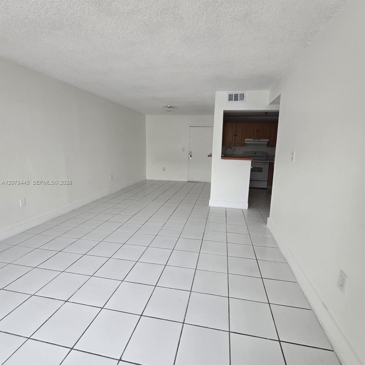 9678 Fontainebleau Blvd , Unit 111, Miami, FL 33172 Photo