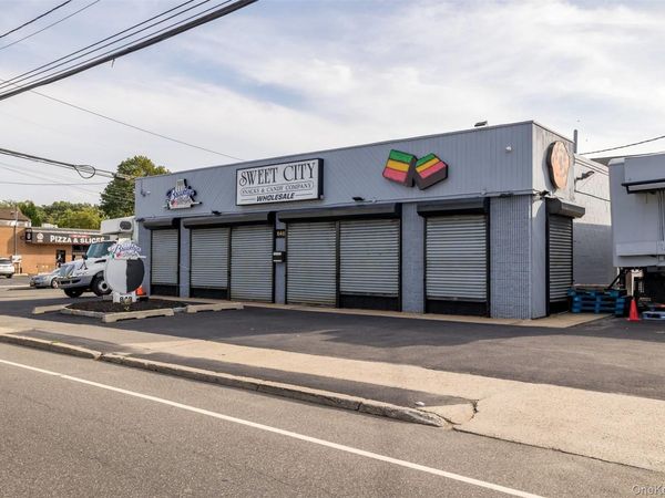 848 Main Street, Farmingdale, NY 11735