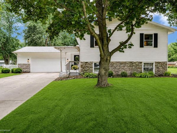 168 Rock Creek Road , Valparaiso, IN 46383