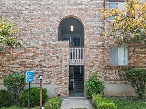 1812 E 97th Street, Unit A, Kansas City, MO 64131