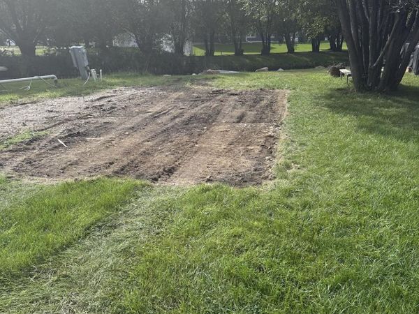 100 Silver Creek Trl, Wentworth, SD 57075