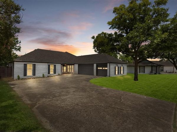 5000 Edgewater Drive, Rowlett, TX 75088