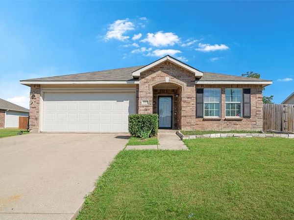 2901 Saddle Drive, Denton, TX 76210
