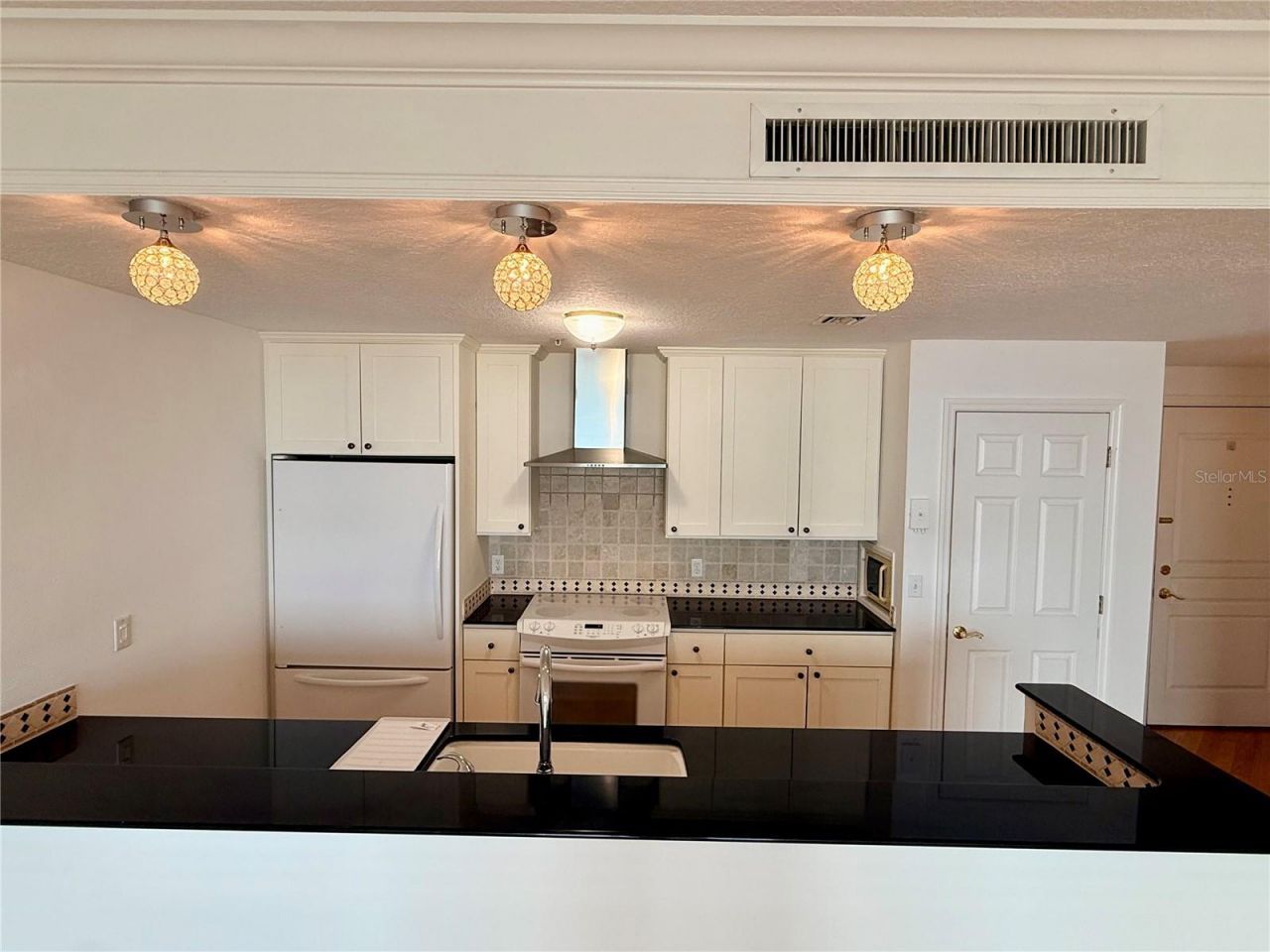 750 N Tamiami Trail , Unit 1609, Sarasota, FL 34236 Photo