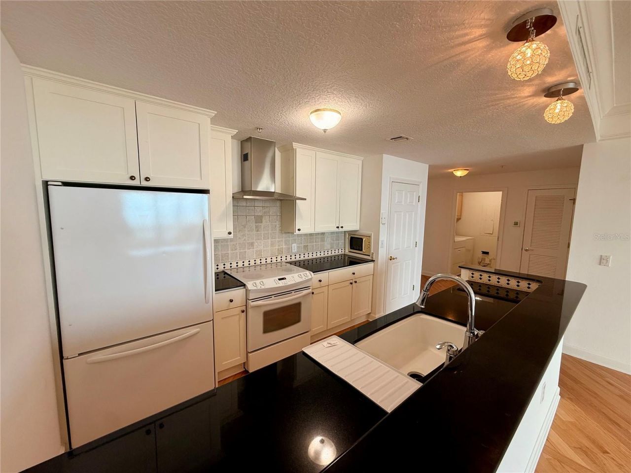 750 N Tamiami Trail , Unit 1609, Sarasota, FL 34236 Photo