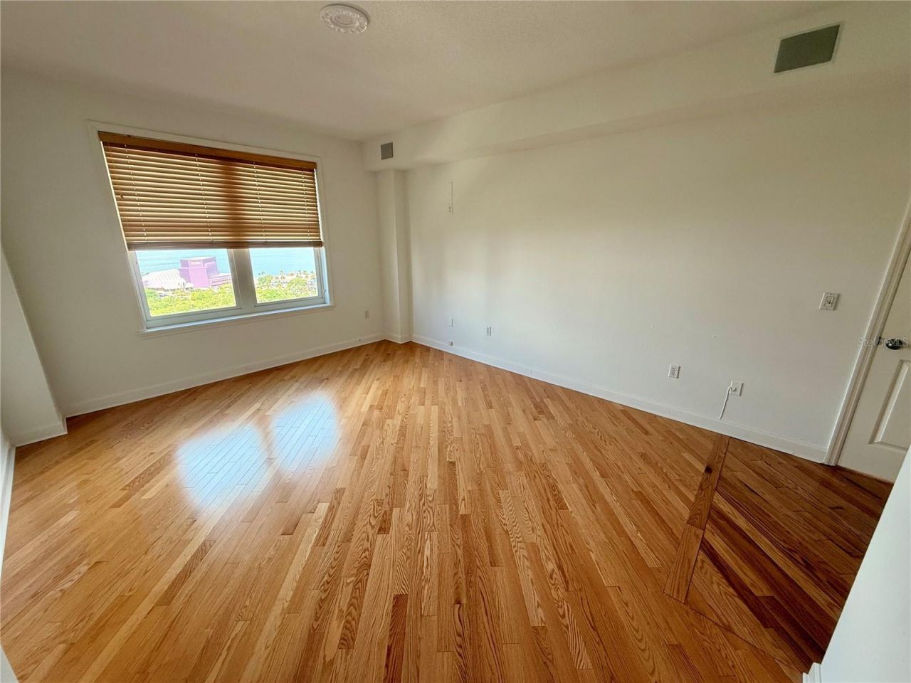 750 N Tamiami Trail , Unit 1609, Sarasota, FL 34236 Photo
