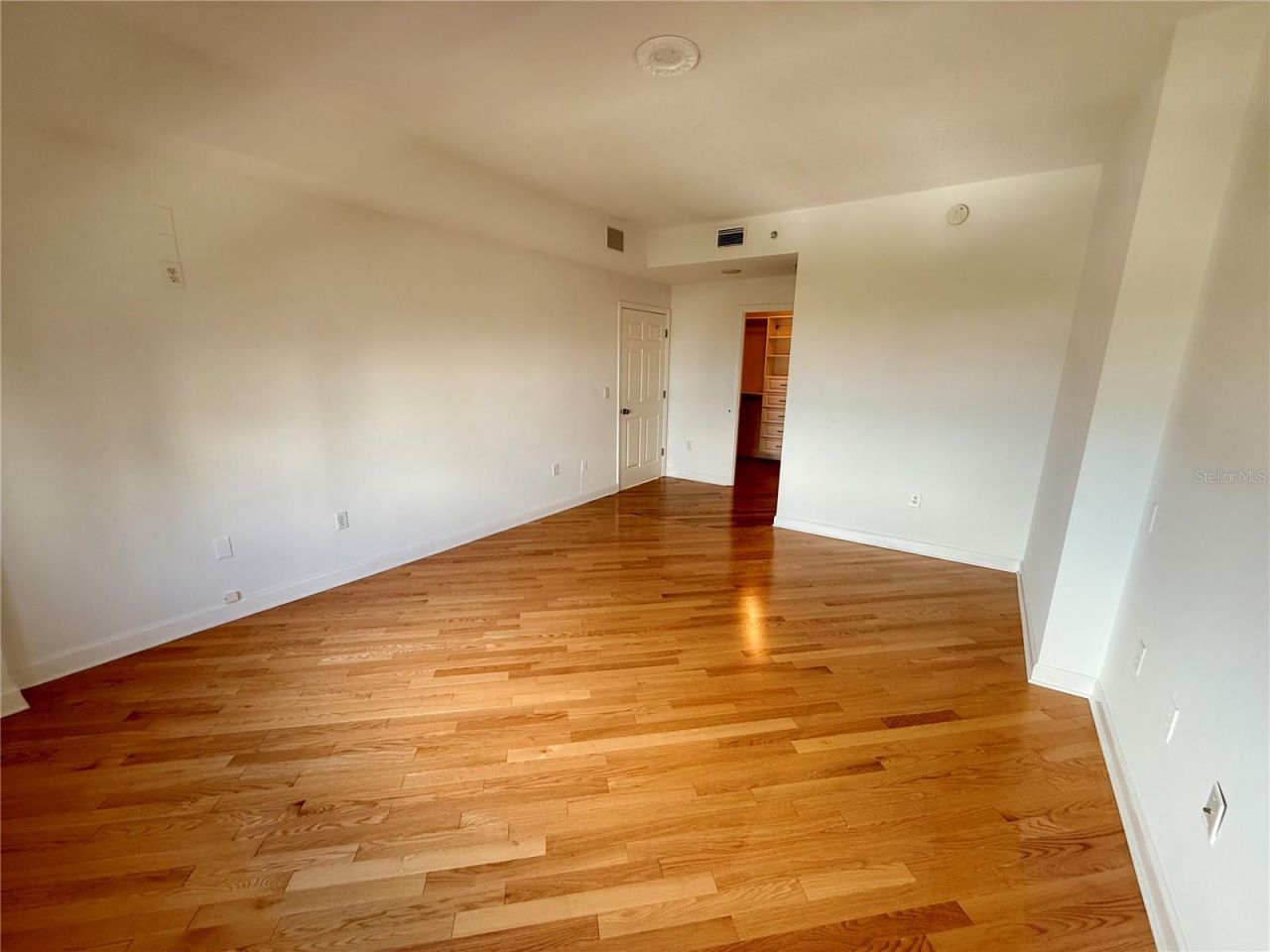 750 N Tamiami Trail , Unit 1609, Sarasota, FL 34236 Photo