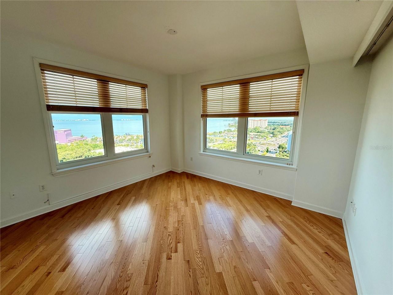 750 N Tamiami Trail , Unit 1609, Sarasota, FL 34236 Photo