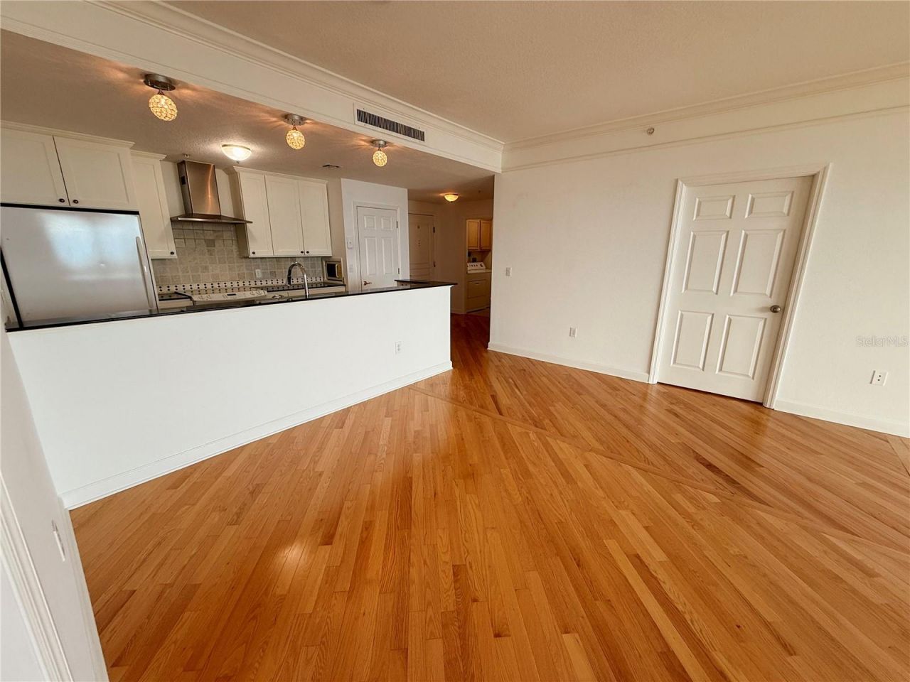 750 N Tamiami Trail , Unit 1609, Sarasota, FL 34236 Photo