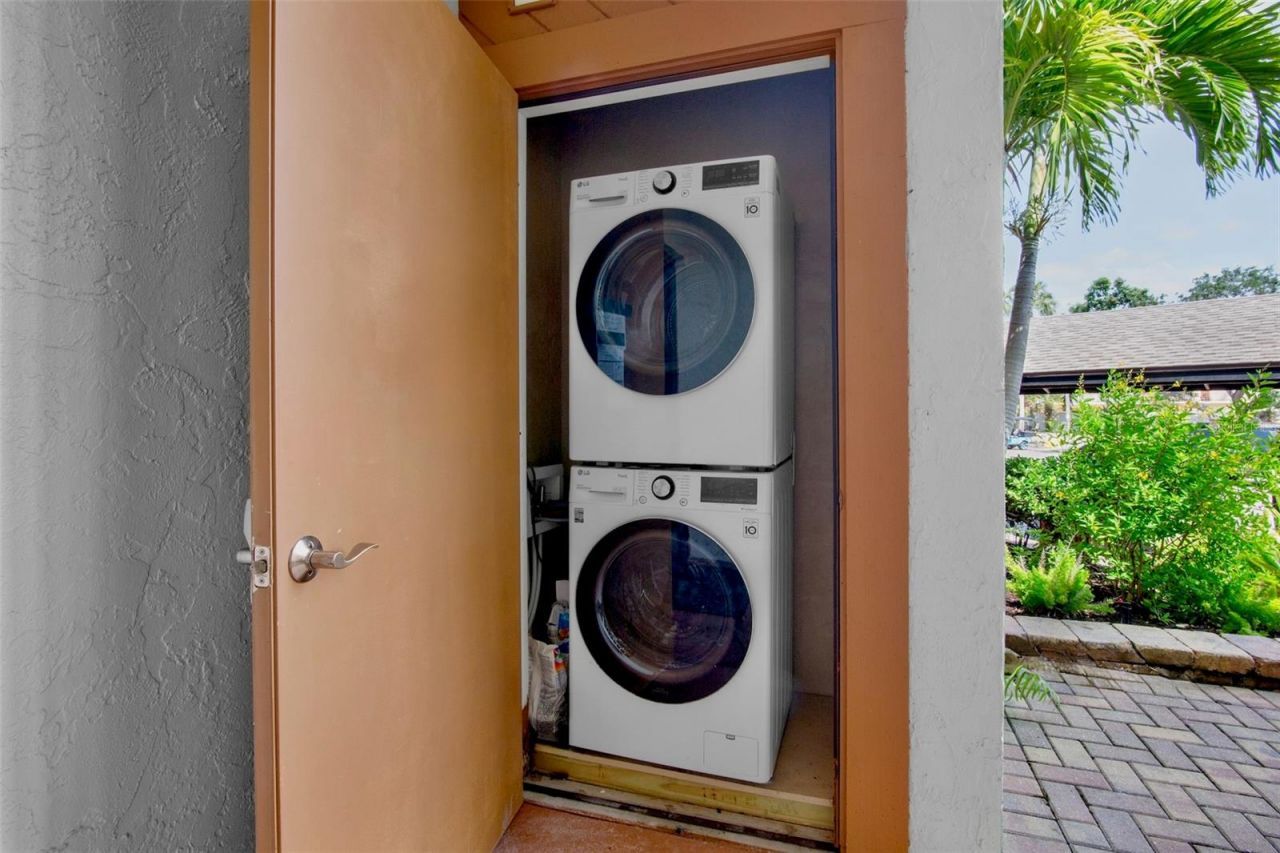 1600 Cove II Place, Unit 412, Sarasota, FL 34242 Photo