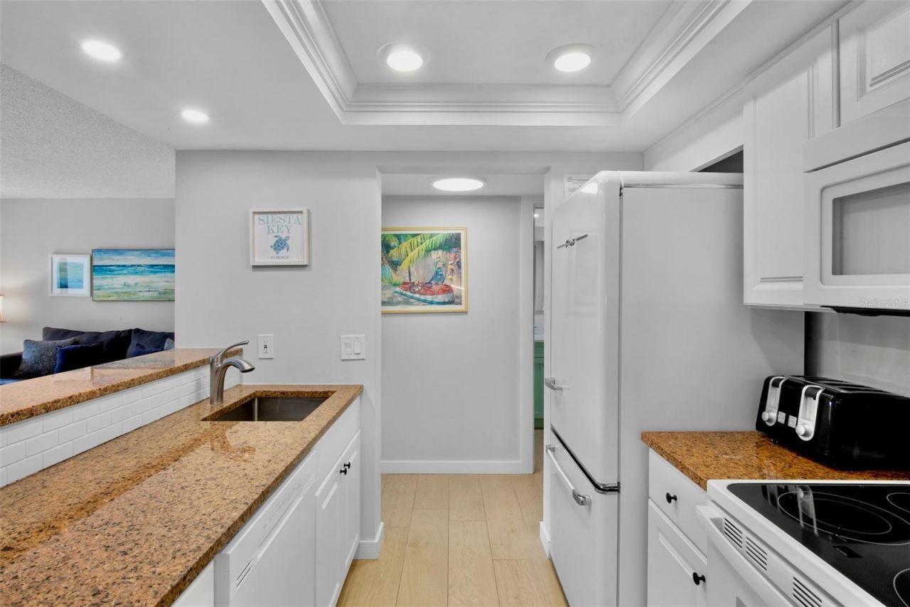 1600 Cove II Place, Unit 412, Sarasota, FL 34242 Photo