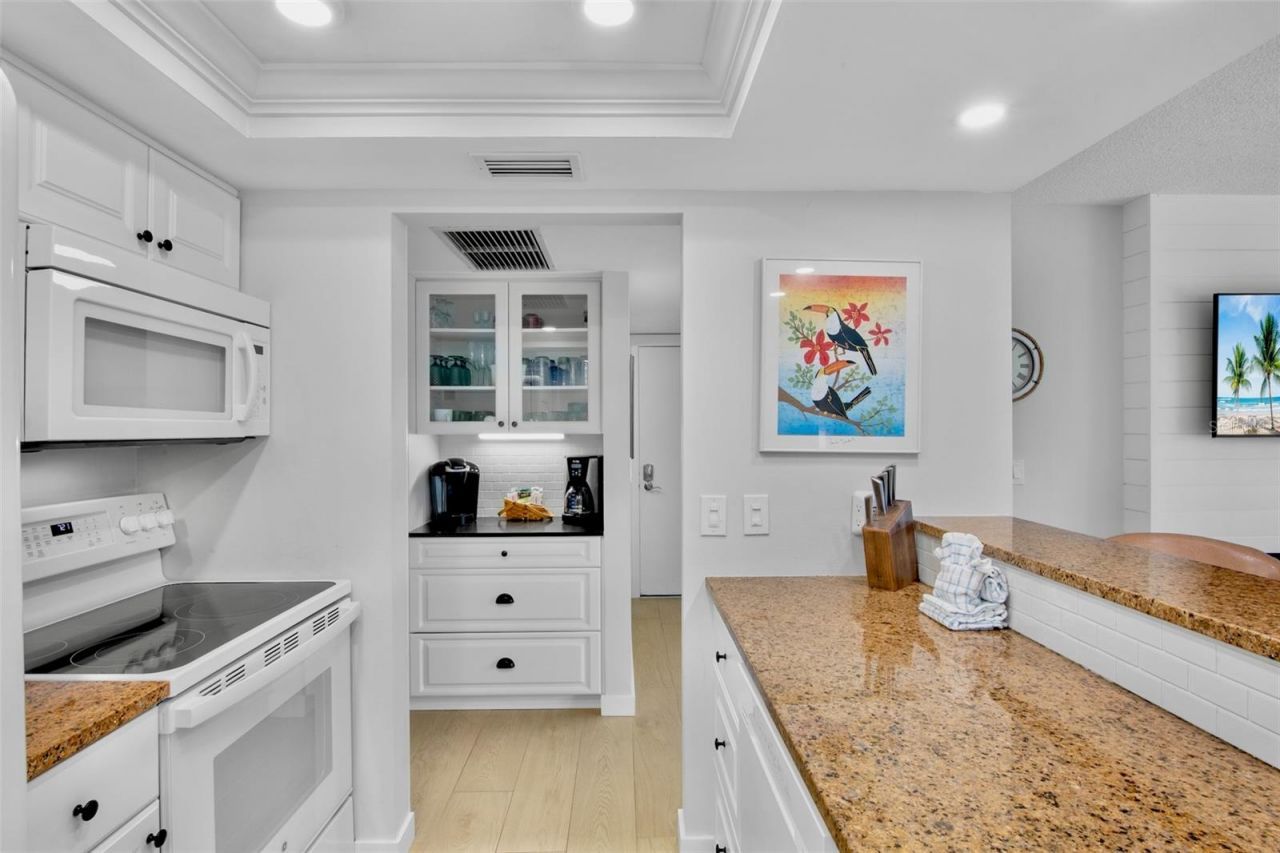 1600 Cove II Place, Unit 412, Sarasota, FL 34242 Photo