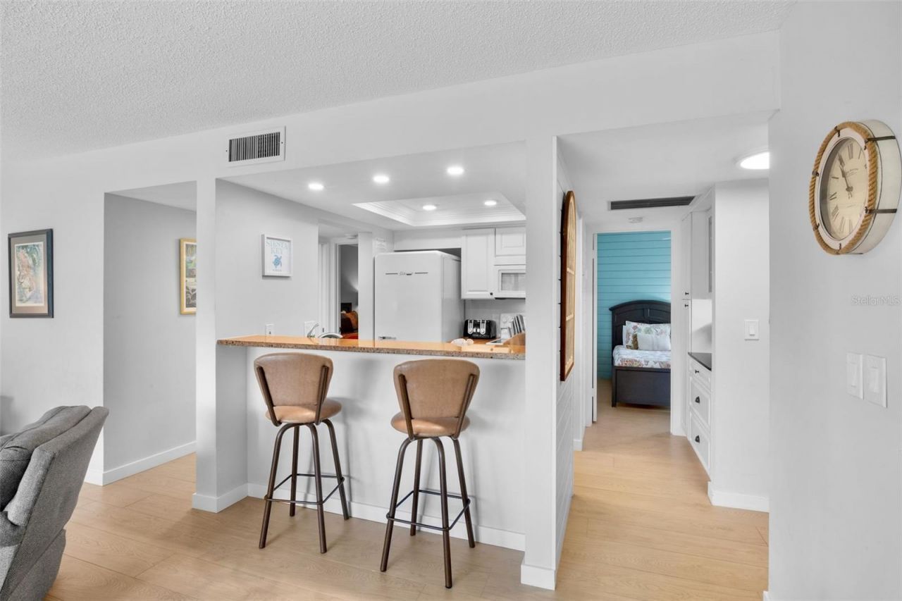 1600 Cove II Place, Unit 412, Sarasota, FL 34242 Photo
