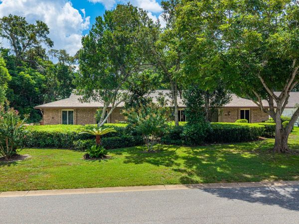 82 S St Andrews Drive, Ormond Beach, FL 32174