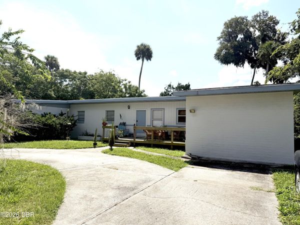 947 Longshadow Road, South Daytona, FL 32119