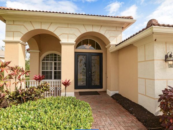 7046 Maidstone Drive, Port St. Lucie, FL 34986