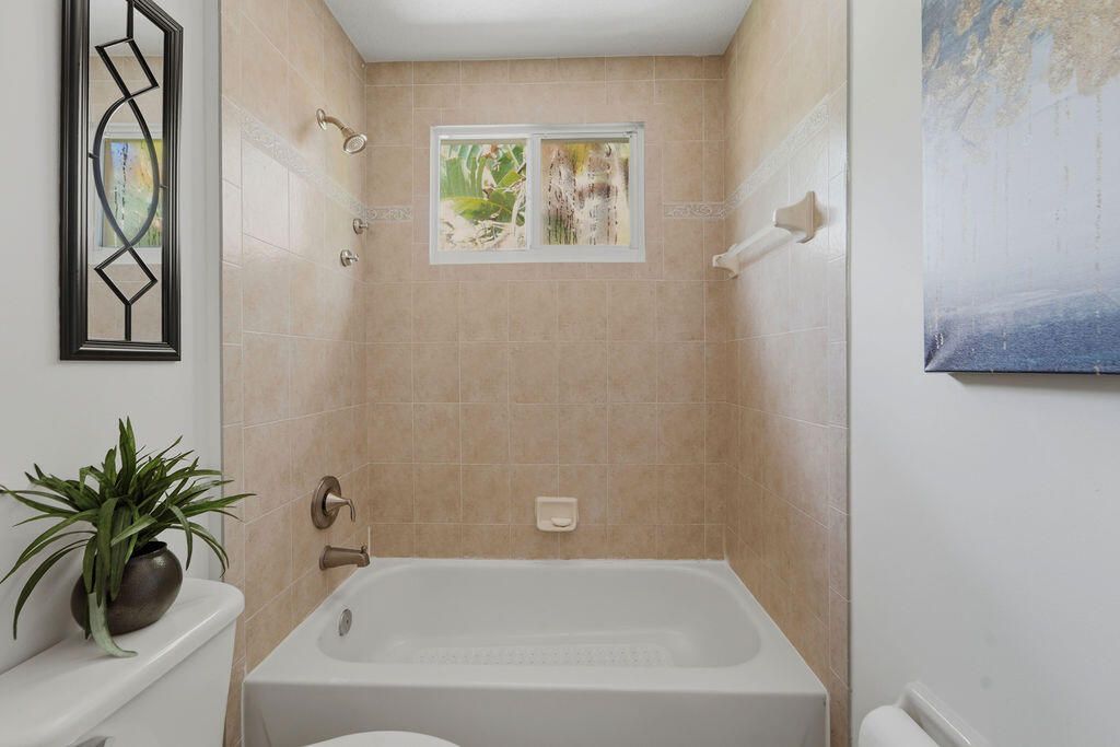 8074 Murano Circle, Palm Beach Gardens, FL 33418 Photo