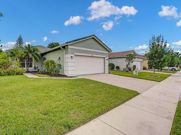734 SW Rocky Bayou Terrace, Port St. Lucie, FL 34986